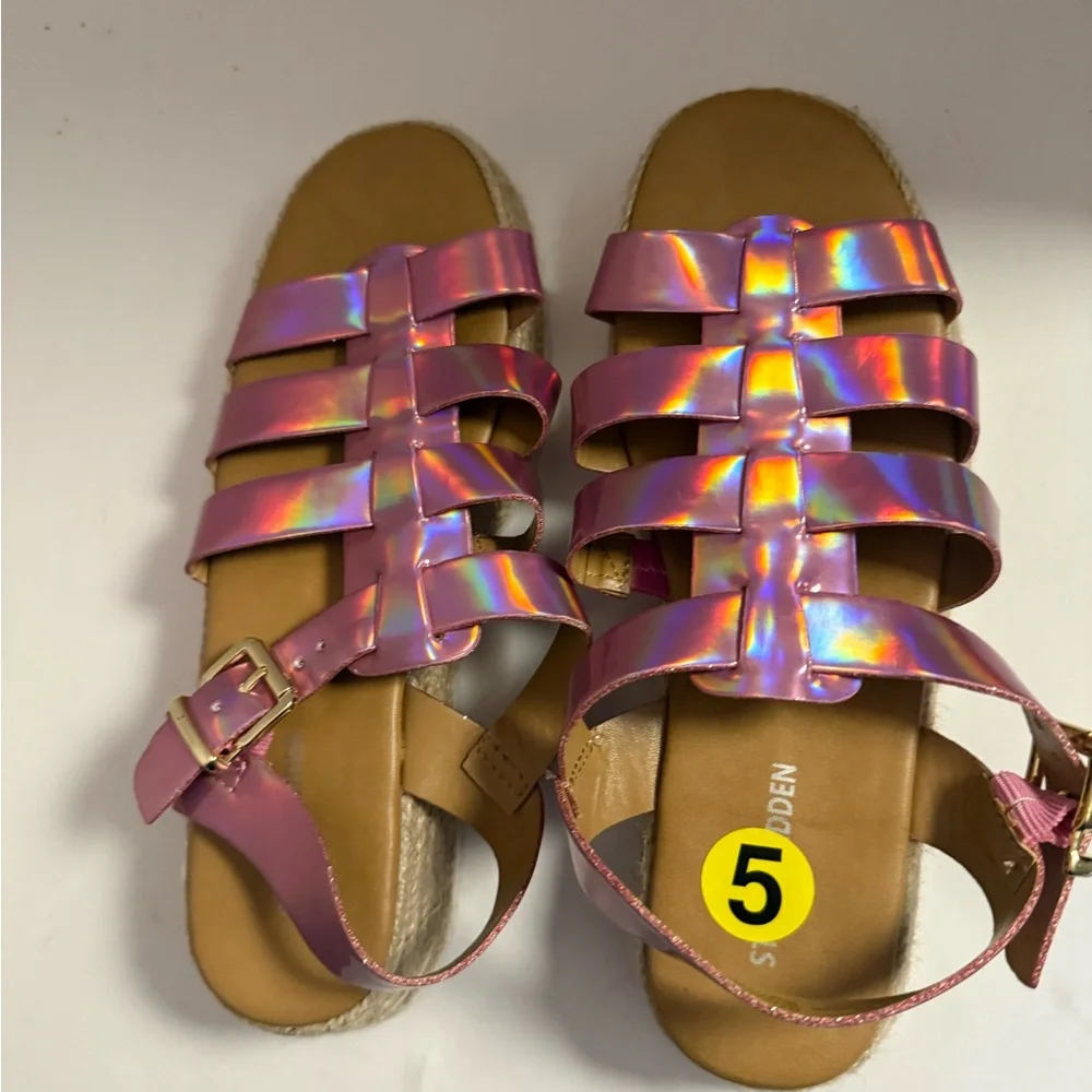 Steve Madden Iridescent Pink Sandals Size 5